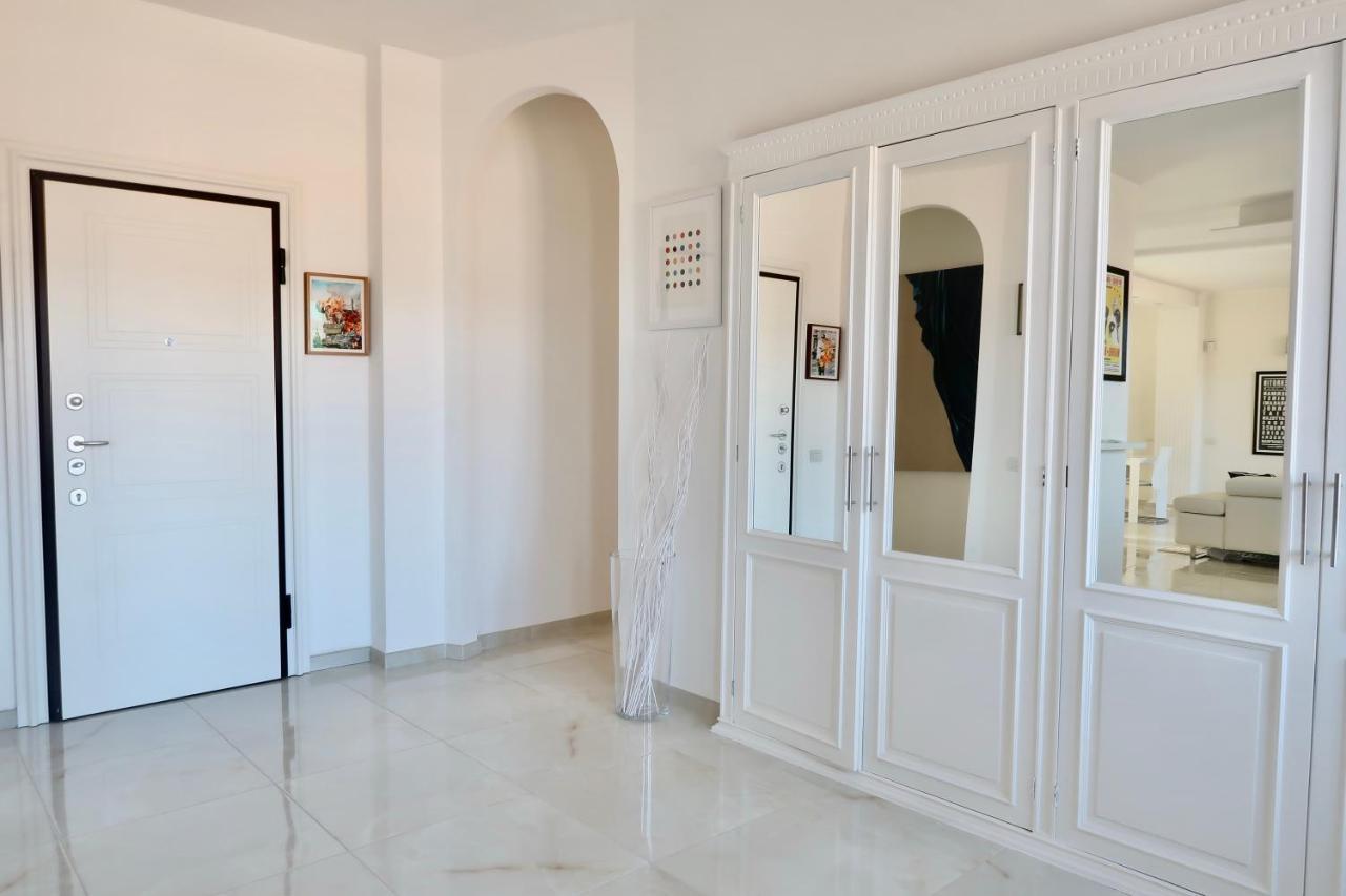 Lux 180Sqm Flat - Entire Last Floor Mediolan Zewnętrze zdjęcie