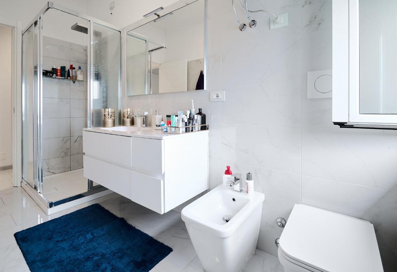 Lux 180Sqm Flat - Entire Last Floor Mediolan Zewnętrze zdjęcie